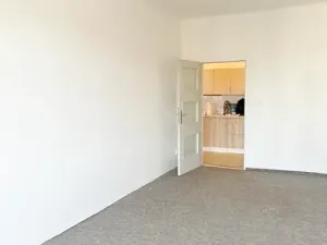 Pronájem bytu 2+kk, Praha, Zelená, 51 m2