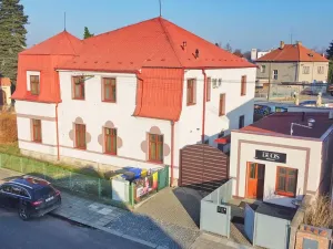 Pronájem bytu 2+1, Holice, Hradecká, 45 m2