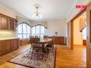 Prodej rodinného domu, Uherské Hradiště, U Stadionu, 300 m2