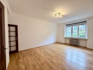 Pronájem bytu 1+1, Praha - Žižkov, Baranova, 56 m2