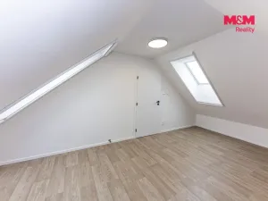 Pronájem bytu 3+kk, Hostovlice, 75 m2