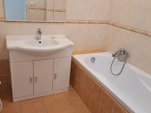 Pronájem bytu 2+kk, Hradec Králové, Škroupova, 50 m2