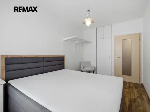 Prodej bytu 2+kk, Praha - Hostavice, U Hostavického potoka, 46 m2