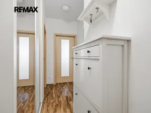 Prodej bytu 2+kk, Praha - Hostavice, U Hostavického potoka, 46 m2