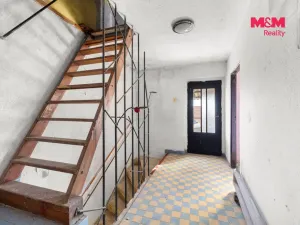 Prodej rodinného domu, Rynholec, nám. 1. máje, 363 m2