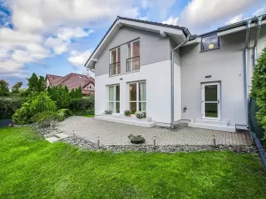 Prodej vily, Bašť, Kostelecká, 145 m2