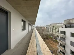 Pronájem bytu 1+kk, Brno, Opuštěná, 29 m2
