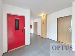 Pronájem kanceláře, Praha - Smíchov, U Demartinky, 96 m2