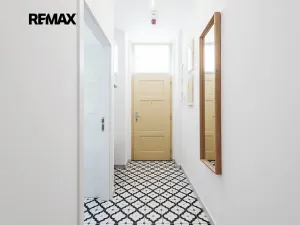 Prodej bytu 1+1, Praha - Karlín, Prvního pluku, 39 m2