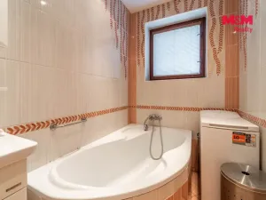 Prodej rodinného domu, Lochovice, 180 m2