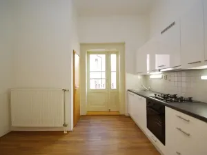 Pronájem bytu 3+1, Praha - Smíchov, V lesíčku, 104 m2