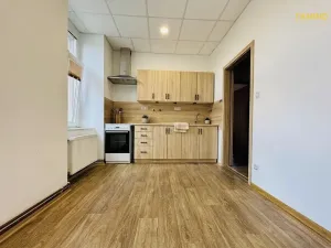 Pronájem bytu 2+1, Třebíč, Heliadova, 56 m2