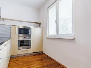 Pronájem bytu 2+1, Olomouc, tř. Svornosti, 54 m2