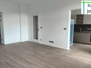 Pronájem bytu 2+1, Liberec, Moskevská, 80 m2