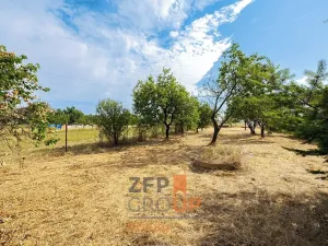 Prodej zahrady, Znojmo, 1372 m2