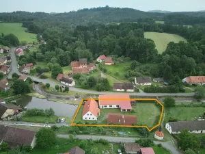 Prodej rodinného domu, Čmelíny, 450 m2