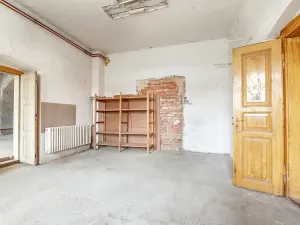 Prodej činžovního domu, Švihov, nám. T. G. Masaryka, 240 m2