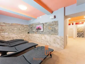 Prodej ubytování, Lysice, nám. Osvobození, 1400 m2