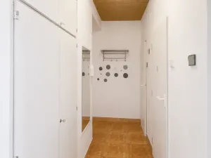 Prodej bytu 2+1, Cheb, Kasární náměstí, 54 m2