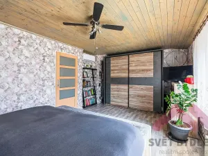 Prodej rodinného domu, Nupaky, K Parku, 160 m2