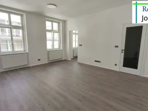 Pronájem bytu 1+1, Liberec, Moskevská, 41 m2