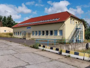 Prodej výrobních prostor, Dubí, Horská, 3047 m2