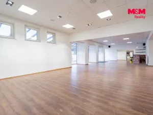 Pronájem obchodního prostoru, Rudolfov, Třeboňská, 500 m2