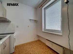 Pronájem bytu 1+1, Poděbrady, Čechova, 34 m2