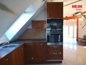 Pronájem bytu 3+1, Praha - Hloubětín, V Novém Hloubětíně, 162 m2