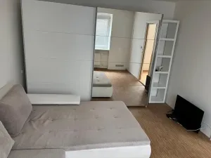 Pronájem bytu 1+1, Plzeň, Kyjevská, 29 m2
