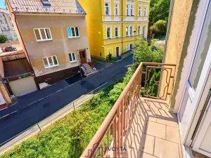 Prodej bytu 2+1, Karlovy Vary, Zbrojnická, 61 m2