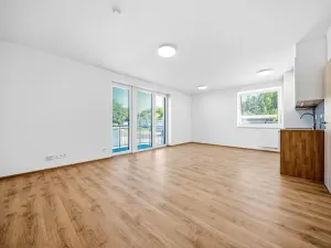 Pronájem bytu 1+kk, Holice, 46 m2
