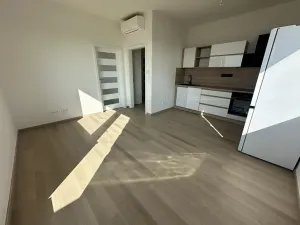 Pronájem bytu 2+kk, Praha - Horní Počernice, Markupova, 66 m2