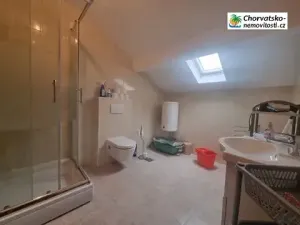 Prodej bytu 2+1, Klenovica, Chorvatsko, 84 m2