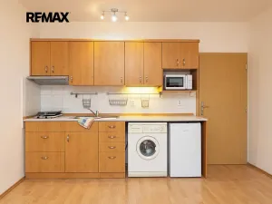 Pronájem bytu 1+kk, Praha - Libeň, Braunerova, 30 m2