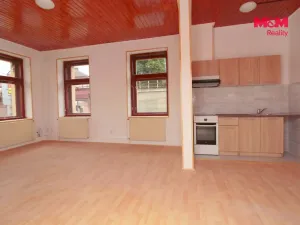 Pronájem bytu 2+kk, Trutnov - Střední Předměstí, Novodvorská, 50 m2