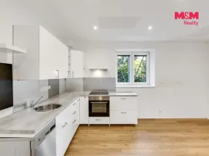 Prodej bytu 1+kk, Praha - Košíře, V břízkách, 38 m2