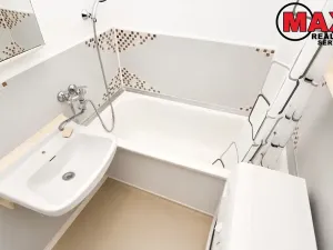 Pronájem bytu 2+1, Praha - Malešice, Lipecká, 52 m2