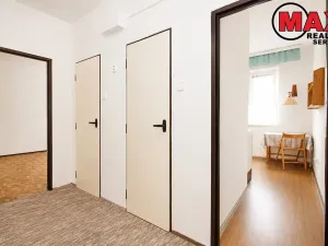 Pronájem bytu 2+1, Praha - Malešice, Lipecká, 52 m2