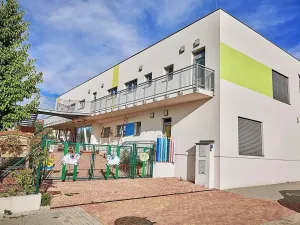 Prodej bytu 3+kk, Praha - Dolní Chabry, V Americe, 82 m2
