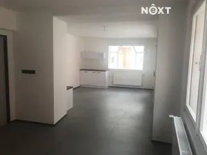Pronájem obchodního prostoru, Jindřichův Hradec, Školní, 40 m2
