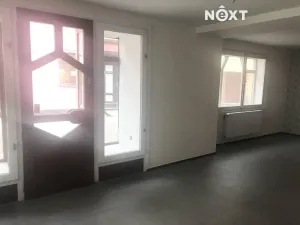 Pronájem obchodního prostoru, Jindřichův Hradec, Školní, 40 m2