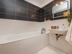Prodej bytu 2+kk, Praha - Libeň, Březenská, 49 m2