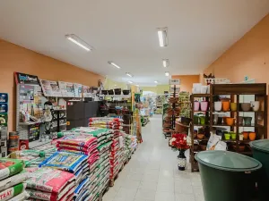 Prodej vícegeneračního domu, Kamenice, 1737 m2