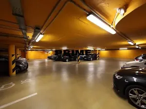 Pronájem bytu 4+1, Praha - Smíchov, Štefánikova, 147 m2
