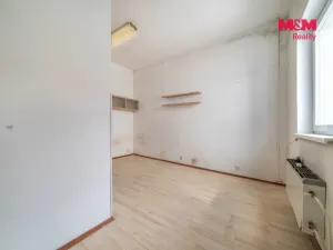 Prodej bytu 1+kk, Plzeň - Doubravka, Školní, 20 m2