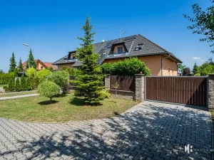 Prodej rodinného domu, Měšice, Na Blatech, 153 m2