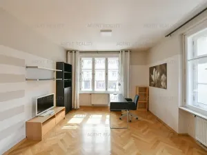 Pronájem bytu 3+kk, Praha - Břevnov, 8. listopadu, 80 m2