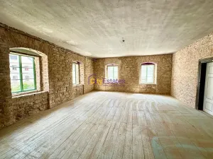 Prodej rodinného domu, Tuhaň, 700 m2
