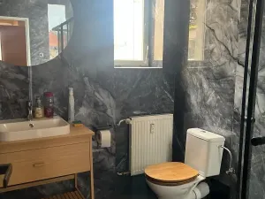 Pronájem bytu 2+kk, Praha - Vinohrady, Perunova, 41 m2
